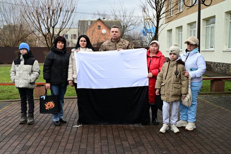  У закладах освіти Закарпаття підіймають Прапори Надії