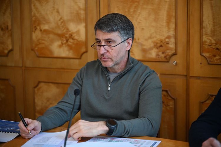 Очільник Закарпатської ОВА Мирослав Білецький провів розширену нараду
