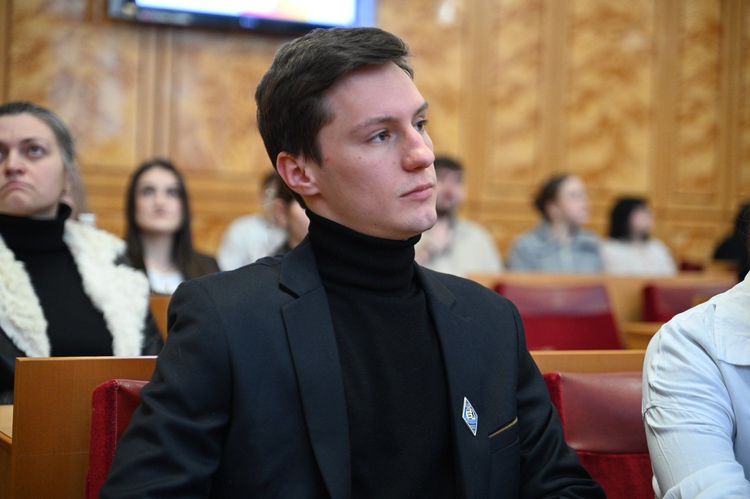 В Ужгороді презентували грантові можливості від Українського молодіжного фонду