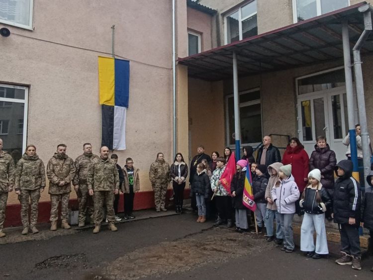 Прапори Надії підняли в усіх районах Закарпаття