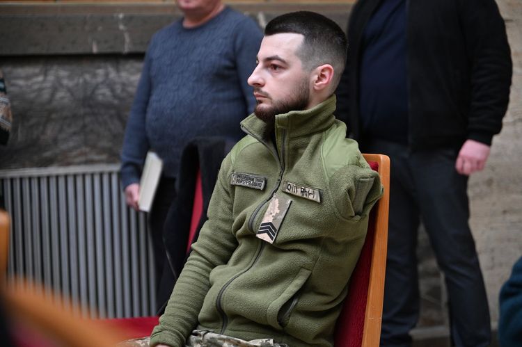 В атріумі ОВА відбулася спільна молитва за Україну та її захисників