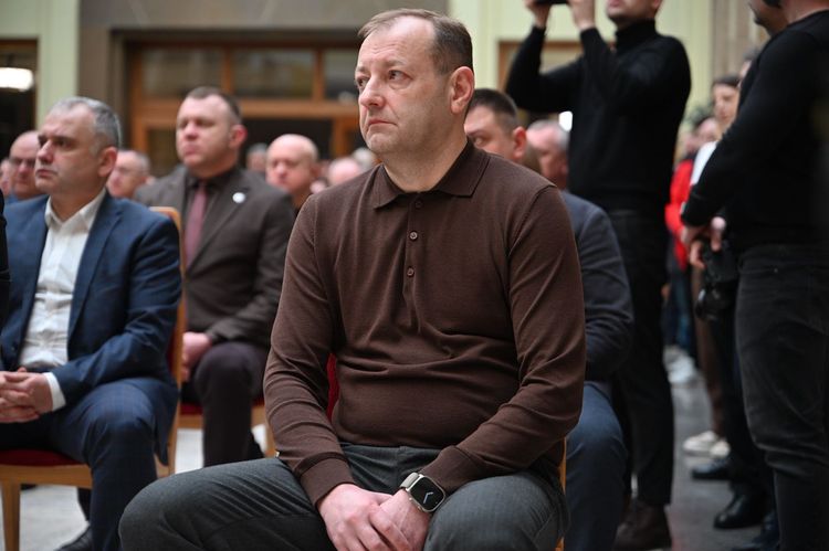 В атріумі ОВА відбулася спільна молитва за Україну та її захисників
