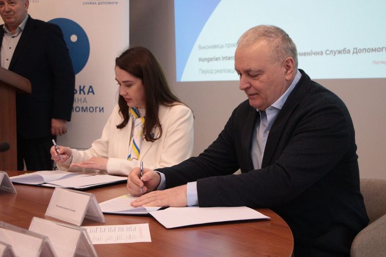 На Закарпатті презентували проєкт «Bridges of Resilience» для розвитку та підтримки молоді