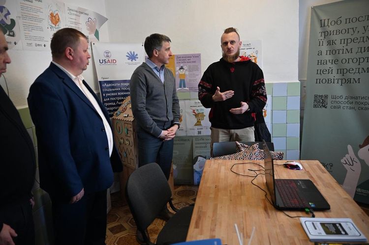 Мирослав Білецький відвідав медичні заклади Ясінянської громади