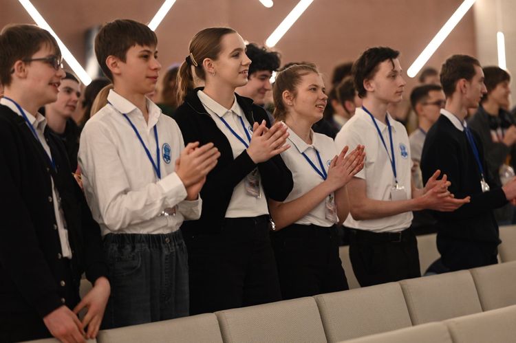 Закарпаття започаткувало командні змагання «Математика без меж»
