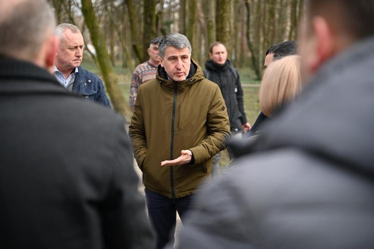 Розвиток медичної галузі та профтехосвіти обговорили на виїзній нараді в Берегові