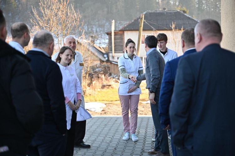 Мирослав Білецький відвідав медичні заклади Ясінянської громади