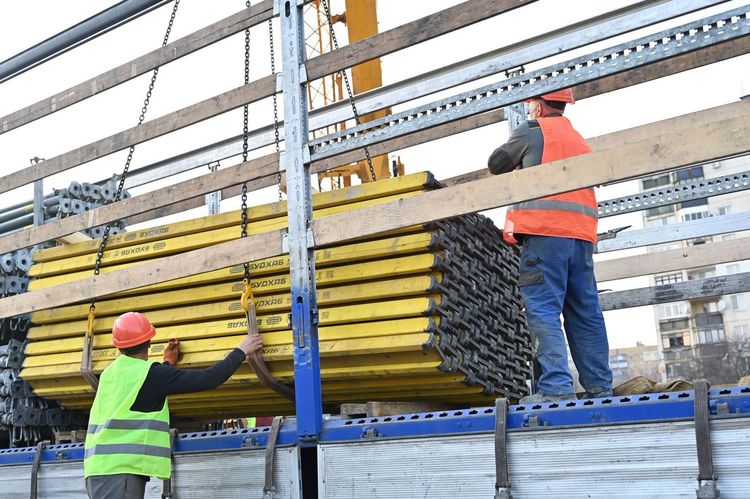 Голова ОВА оглянув хід будівництва ветеранського простору в Ужгороді
