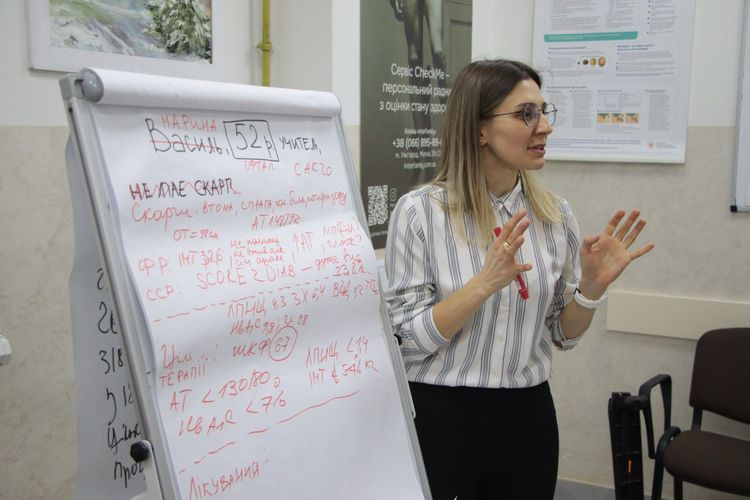 Закарпатські медики вдосконалюють навички скринінгу для пацієнтів 40+