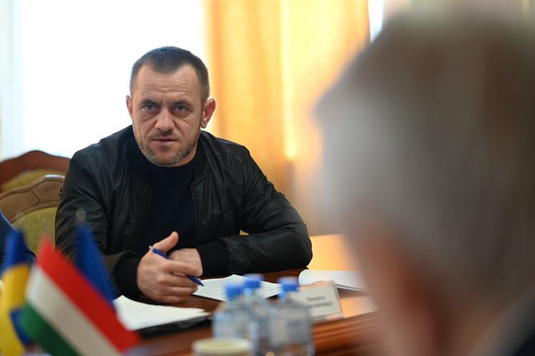 Керівництво ОВА та угорські партнери обговорили розвиток прикордонної інфраструктури та логістичних хабів Закарпаття