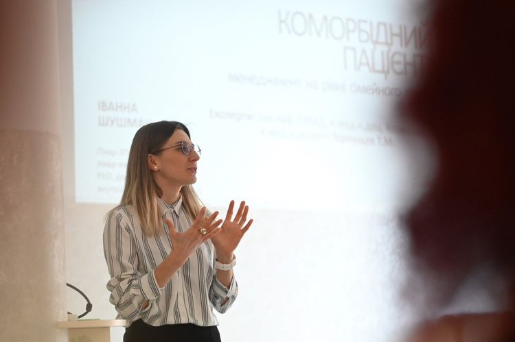 Закарпатські медики вдосконалюють навички скринінгу для пацієнтів 40+