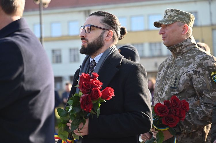 В Ужгороді відзначили 212-ту річницю від дня народження Тараса Шевченка