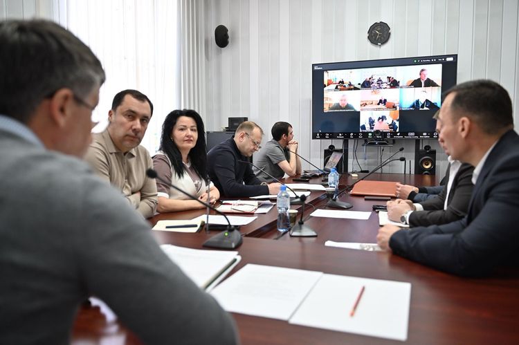 Голова ОВА провів нараду з керівниками районів Закарпаття