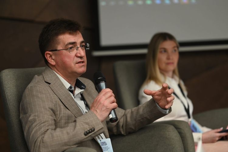 Стратегія 2026: на Ужгородщині обговорили шляхи фінансування та відновлення громад