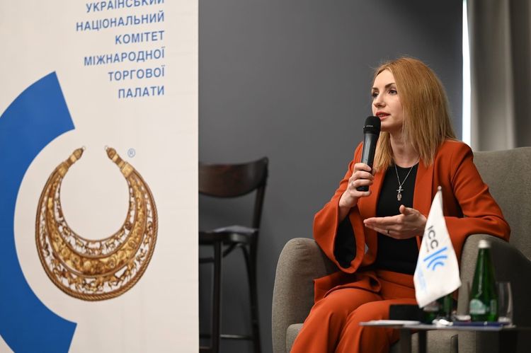 Стратегія 2026: на Ужгородщині обговорили шляхи фінансування та відновлення громад