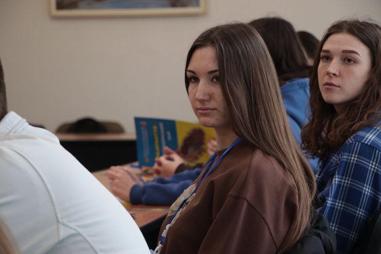 «Закарпаття по-закарпатськи»: в Ужгороді стартувала наукова школа для молодих географів України
