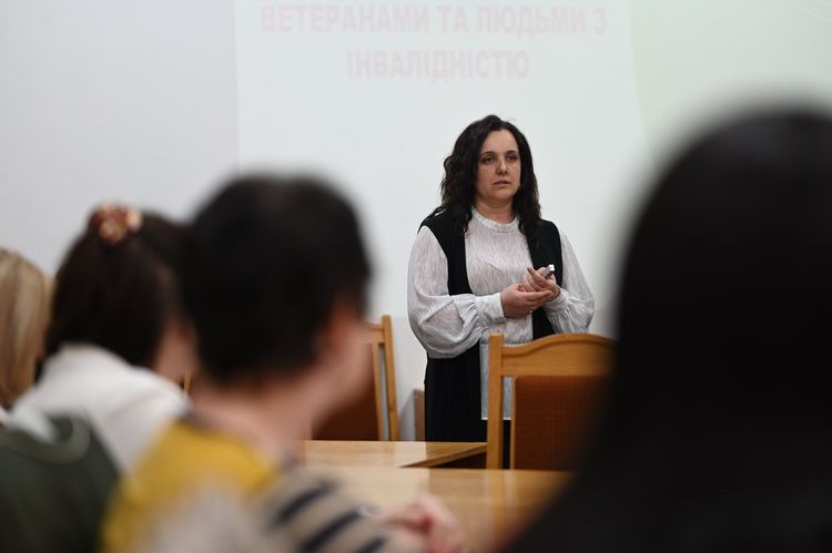 Податківці Закарпаття вдосконалювали навички інклюзивної комунікації