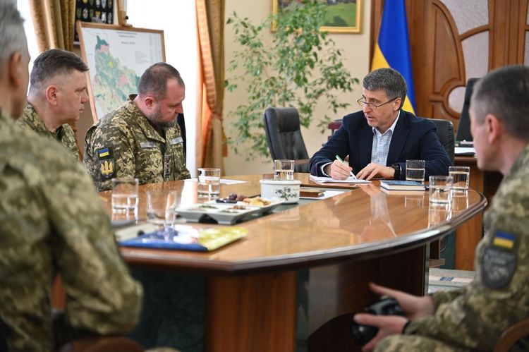 Мирослав Білецький зустрівся з представниками цивільно-військового співробітництва