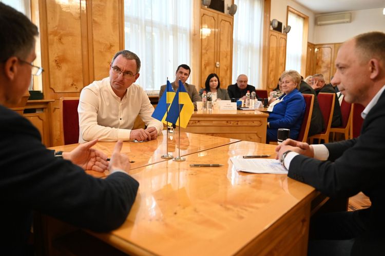 Кадри для економіки: влада, бізнес та профтехи Закарпаття обʼєднують зусилля