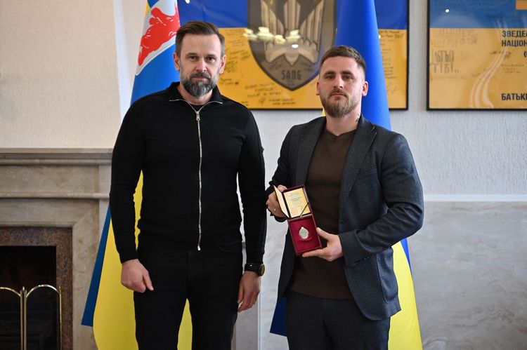 Чотирьом закарпатцям вручили високі державні нагороди.