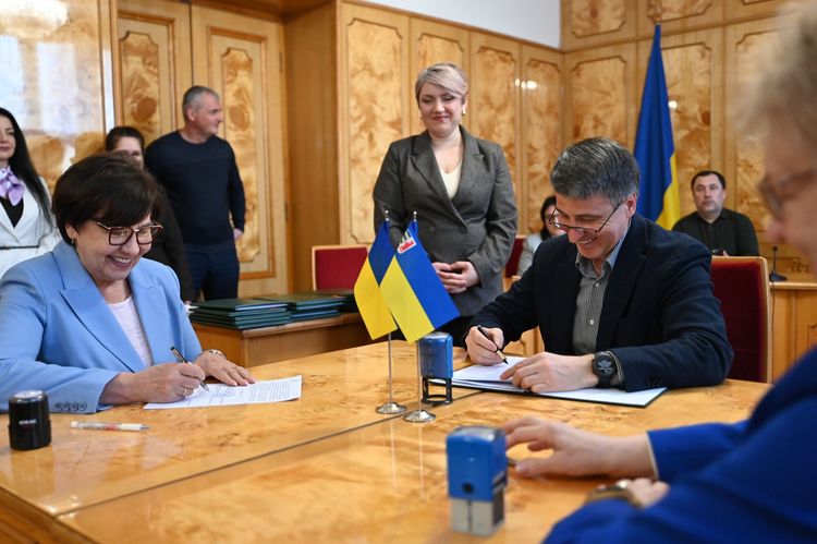 Кадри для економіки: влада, бізнес та профтехи Закарпаття обʼєднують зусилля