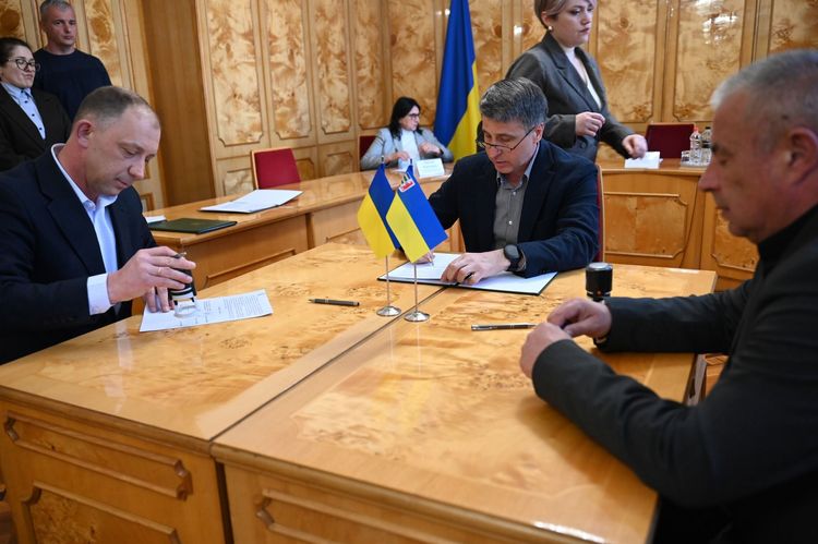 Кадри для економіки: влада, бізнес та профтехи Закарпаття обʼєднують зусилля