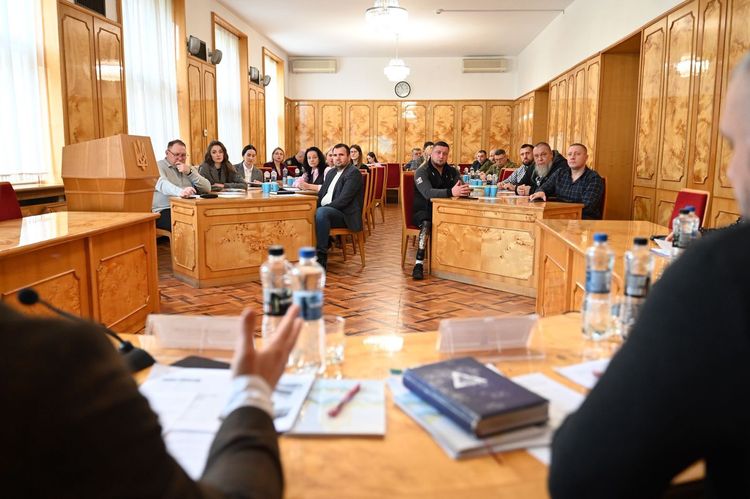 На Закарпатті обговорили реалізацію Політики Героїв за участю заступника міністра у справах ветеранів