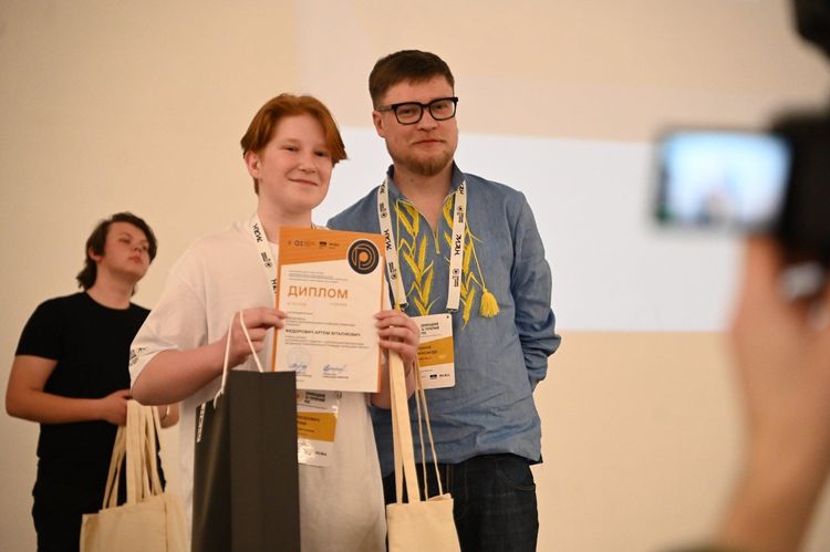 В Ужгороді нагородили переможців фінального етапу олімпіади з біології