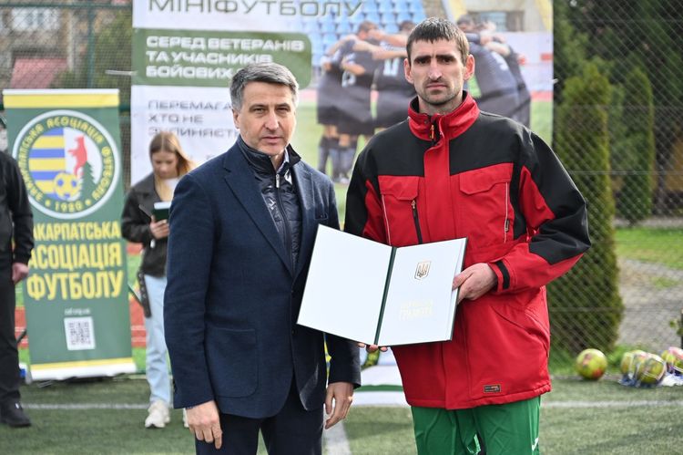 В Ужгороді провели турнір із мініфутболу на Кубок голови ОВА серед ветеранів