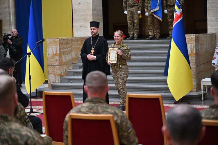 Мирослав Білецький вручив високі відзнаки закарпатським нацгвардійцям