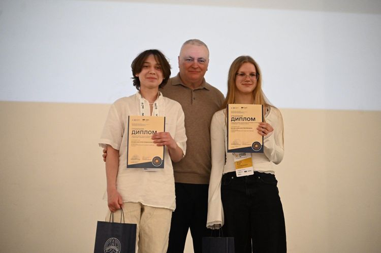 В Ужгороді нагородили переможців фінального етапу олімпіади з біології