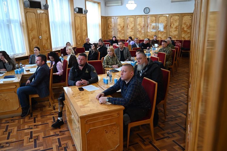 На Закарпатті обговорили реалізацію Політики Героїв за участю заступника міністра у справах ветеранів