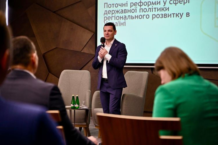 На Закарпатті провели масштабний воркшоп зі стратегічного планування в умовах швидких змін