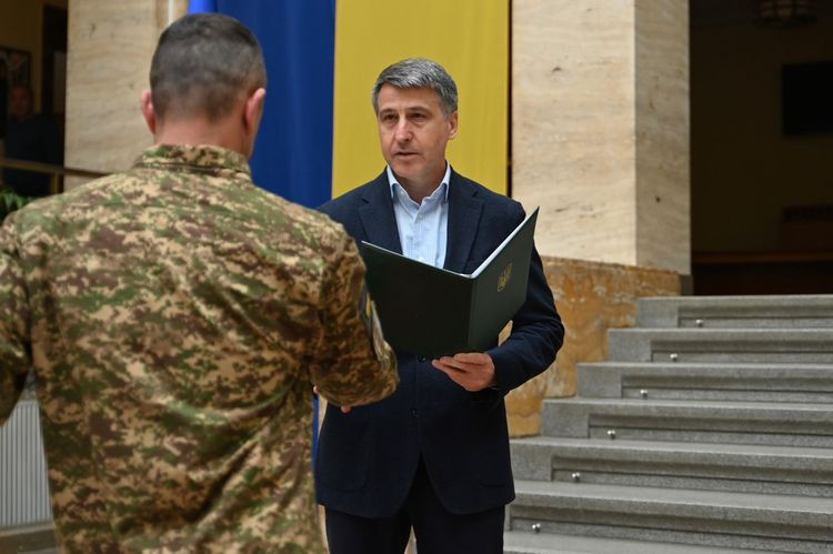 Мирослав Білецький вручив високі відзнаки закарпатським нацгвардійцям