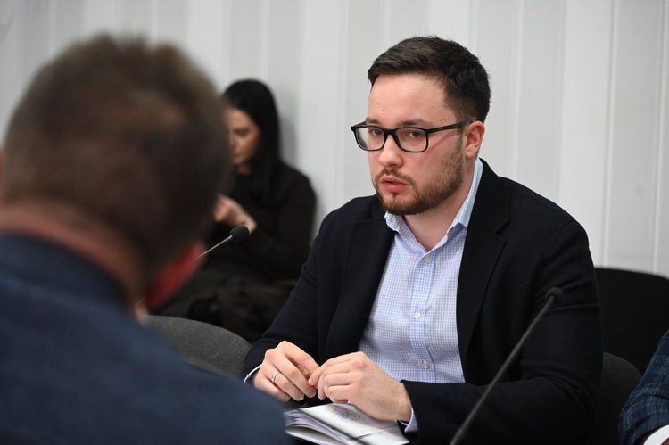 Ризики та правові наслідки штучного «дроблення» бізнесу обговорили з підприємцями Закарпаття