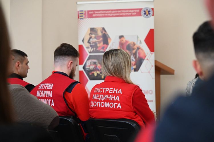 Медики закарпатської екстренки вдосконалювали навички безбар’єрної комунікації та стійкості