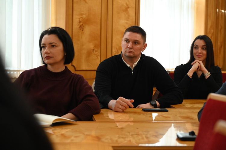Затверджено оновлений склад Ради з питань ВПО при Закарпатській ОВА