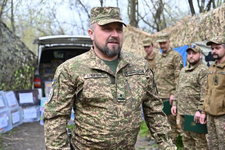 Технічна допомога та великодні гостинці від громад Закарпаття надійшли воїнам Нацгвардії