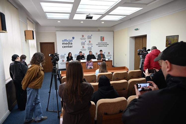 В Ужгороді відбудеться VI фестиваль камерних вистав «Під цвітом сакури»