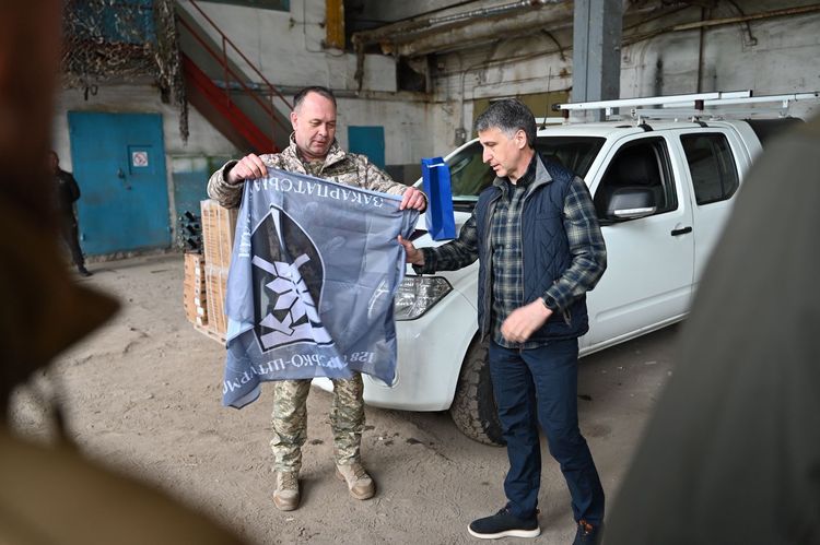 Воїни 128-ї Закарпатської бригади отримали технічне підсилення та вітання з дому