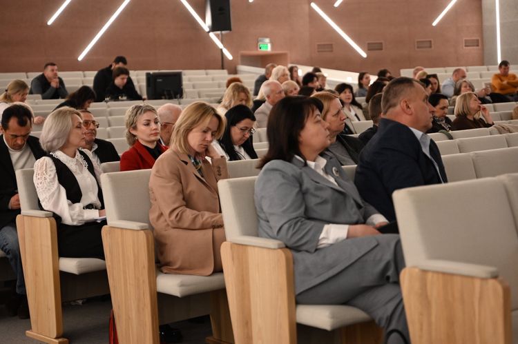 В Ужгороді відбулося розширене засідання колегії освітян Закарпаття