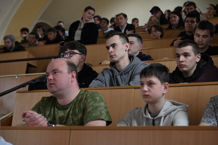 На Закарпатті відбулися перші змагання із дрон-рейсингу «TEIB 2026»