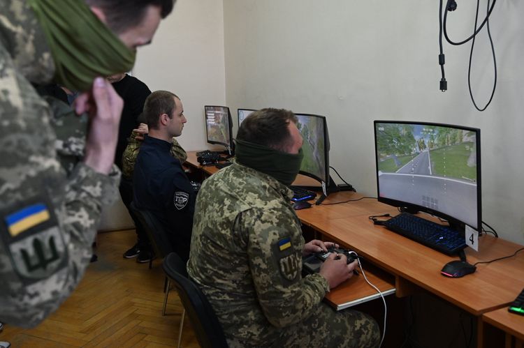 На Закарпатті відбулися перші змагання із дрон-рейсингу «TEIB 2026»