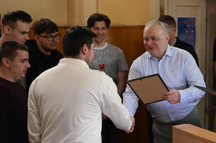 На Закарпатті відбулися перші змагання із дрон-рейсингу «TEIB 2026»