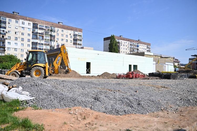 Мирослав Білецький і Наталія Калмикова проінспектували будівництво ветеранського простору в Ужгороді