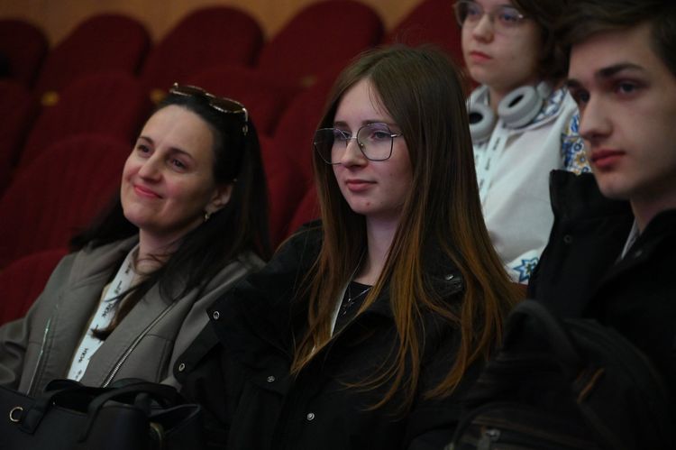 77 юних астрономів з усієї країни змагаються в Ужгороді за звання найкращого