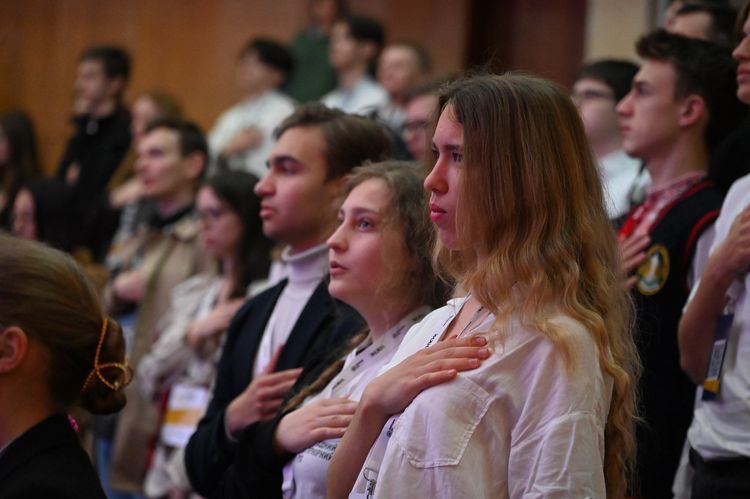 77 юних астрономів з усієї країни змагаються в Ужгороді за звання найкращого