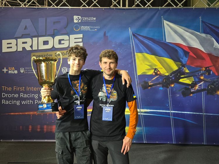  Закарпатець серед найкращих на AIR BRIDGE у Польщі