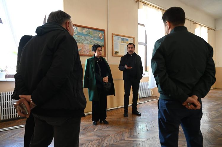 Юрій Гузинець відвідав заклади освіти Берегівського району