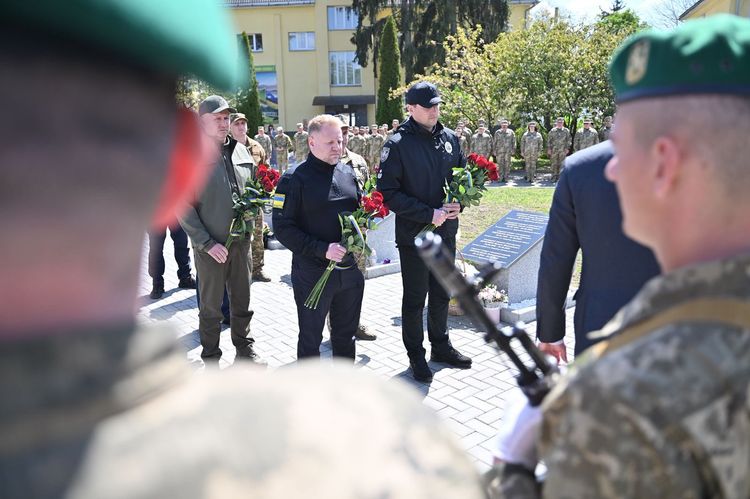 Мирослав Білецький привітав прикордонників 94-го загону з професійним святом